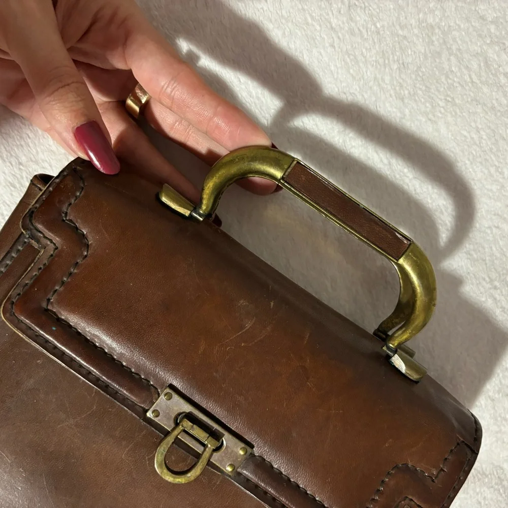 ✨ 50’S VINTAGE LUXURY BRASS HANDLE MINI PURSE GENUINE LEATHER RARE KELLY STYLE✨ - Picture 2 of 9